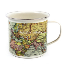 Taza de café de la lata del esmalte del mapa del mundo con el diseño del OEM y el borde del ss para el regalo